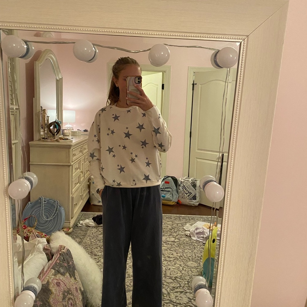 star sweatshirt